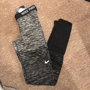 Nike workout leggings
